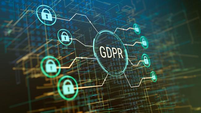 Billede der illustrerer GDPR og sikre data inde i en computer