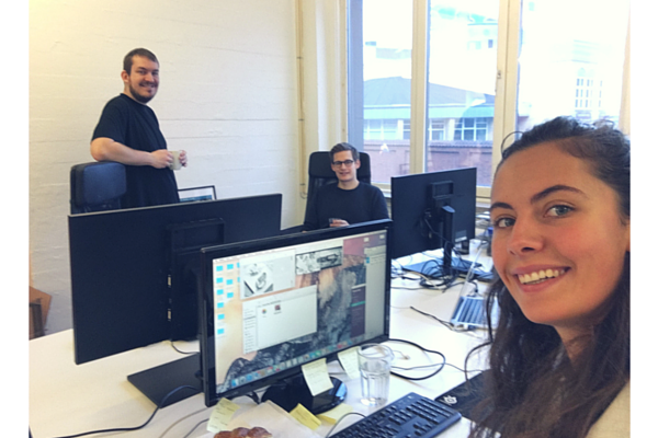 Jesper (TV), Emil og Olga på kontoret på Rocket Labs i København.