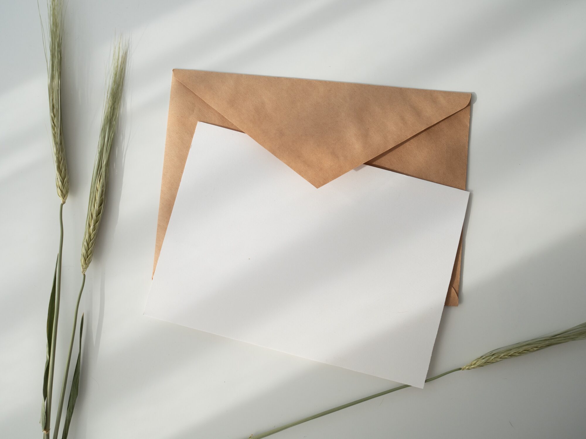 brev med kuvert