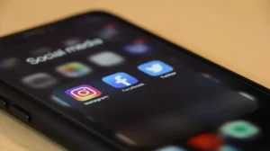 Iphone med social-medie apps